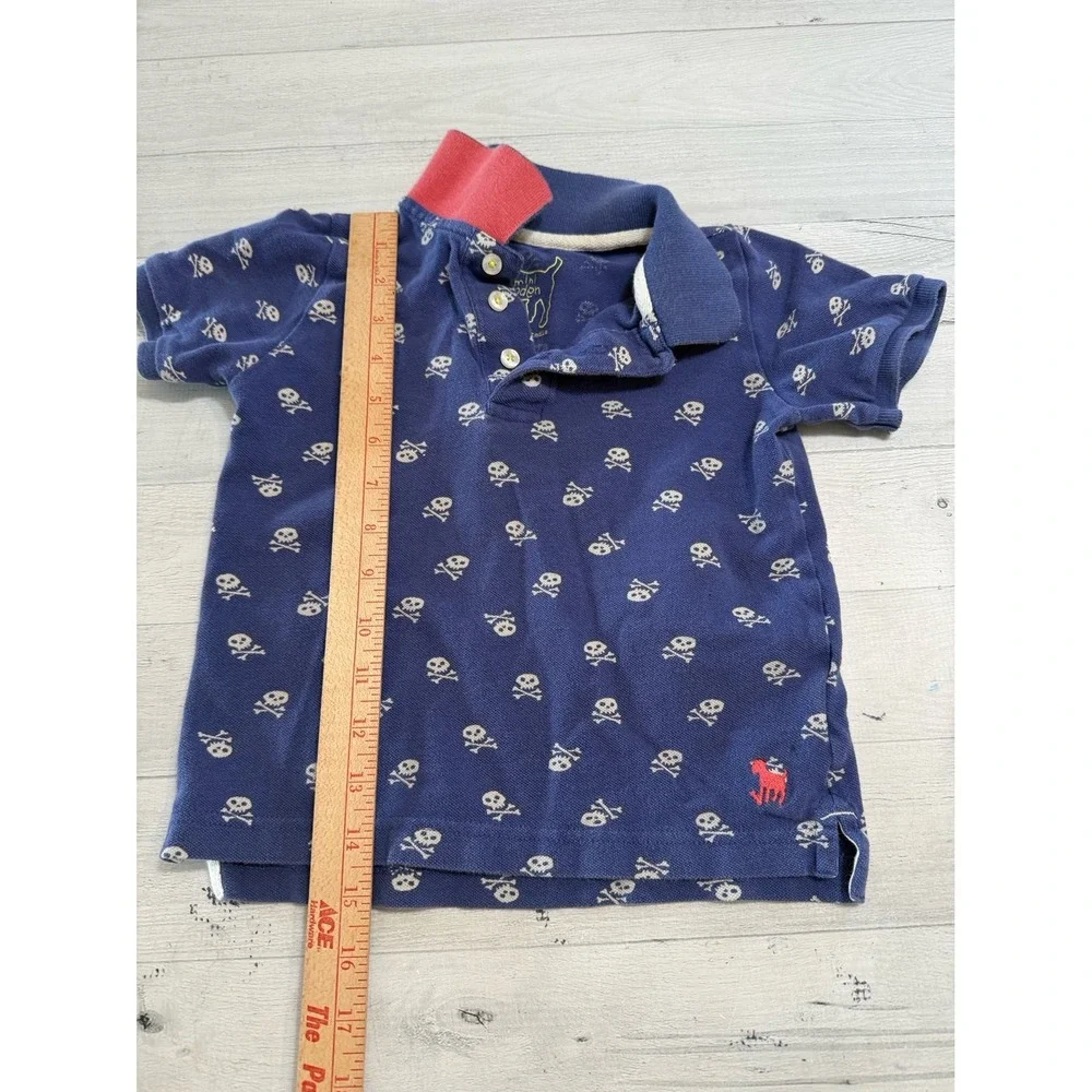 Mini Boden boys blue‎ skull and crossbones polo shirt 4/5